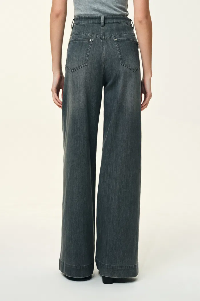 Moss Smoky Grey 3D Wide Leg Jeans in Micro Stretchy Denim - Image 4