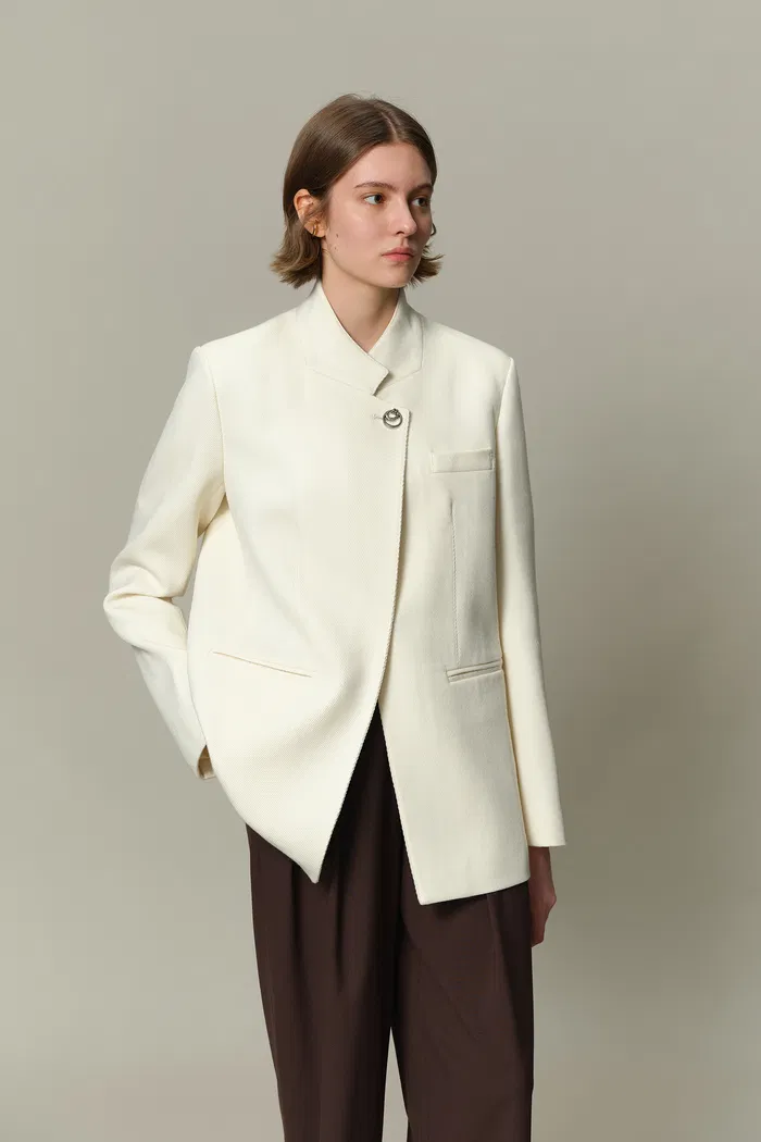 Naomi Blazer in Fine Worsted Wool - Image 4