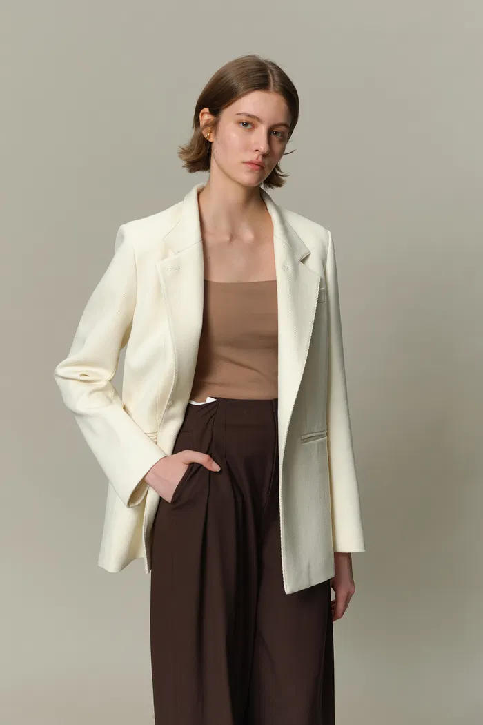 Naomi Blazer in Fine Worsted Wool - Image 7