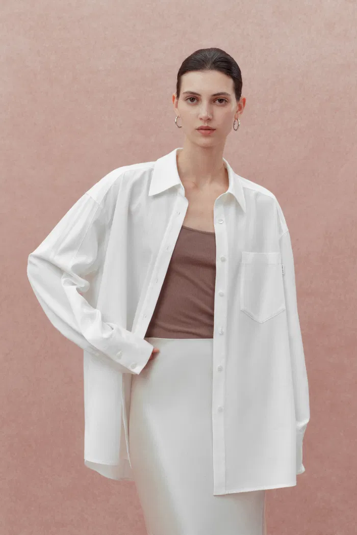 Nicole Oversized Shirt in Cotton Plain Weave - Image 2
