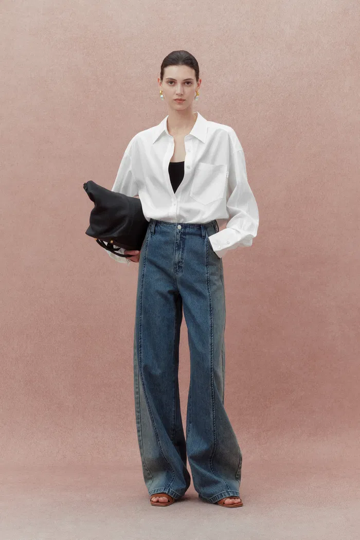 Nicole Oversized Shirt in Cotton Plain Weave - Image 4