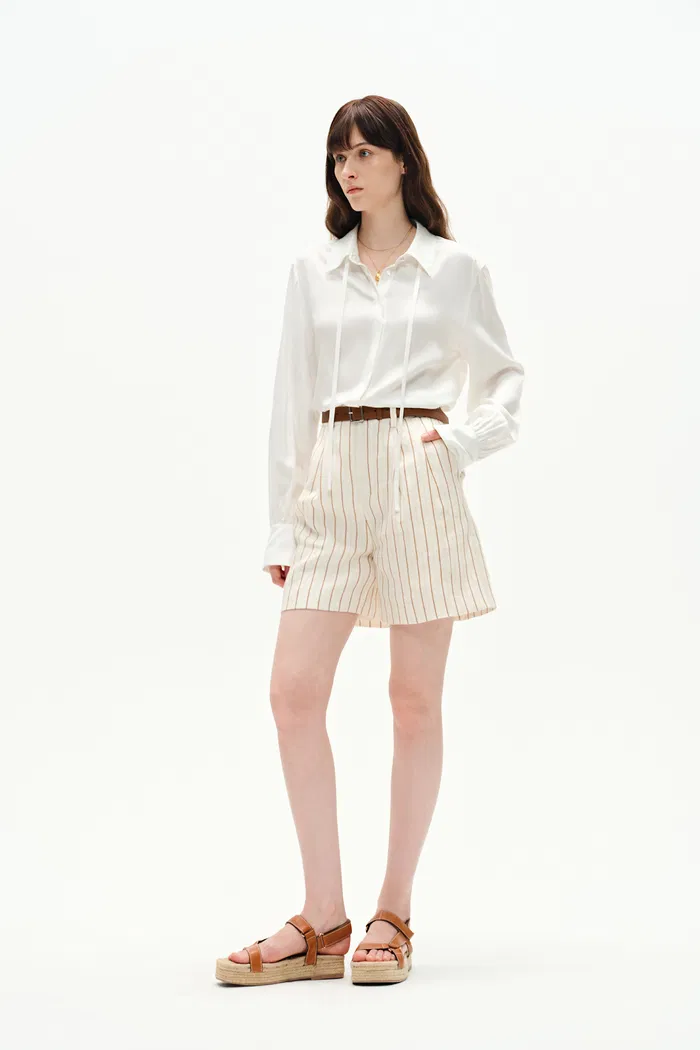 Nicole Tie Neck Shirt in Matte Mulberry Silk Blend - Image 3