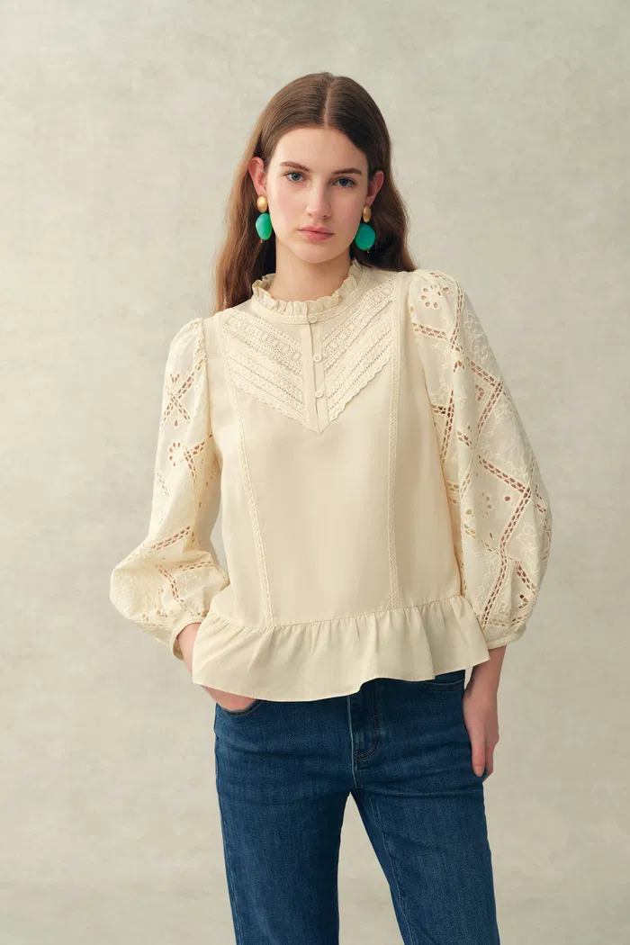 Nina's Openwork Embroidery Blouse in Cotton Jacquard - Image 4