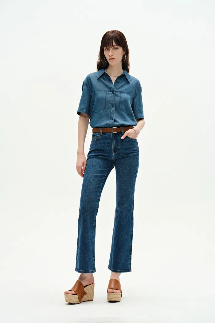Nora Cropped Flare Jeans in Stretch Denim - Image 3