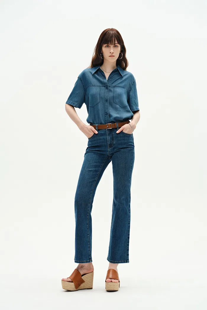 Nora Cropped Flare Jeans in Stretch Denim - Image 4