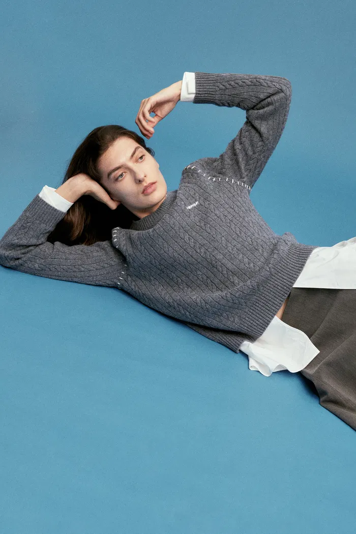 Nova Sweater in Merino-Cashmere Cable Knit - Image 5