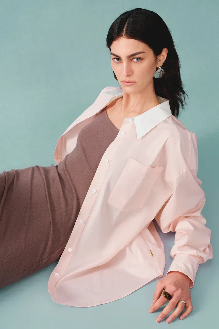 Nyota Contrast Shirt in Cotton Poplin - Image 4