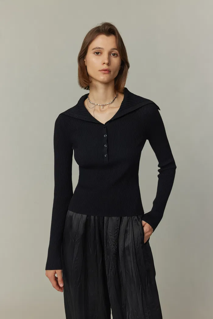 Olivia Fitted Top in Merino Wool Knit - Image 5