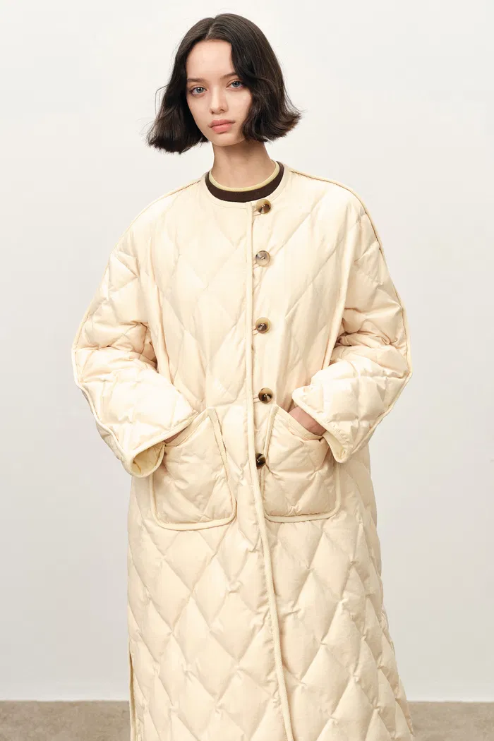 Paisley Zero Gravity Feel Long Down Jacket in Airy Cotton Blend - Image 2