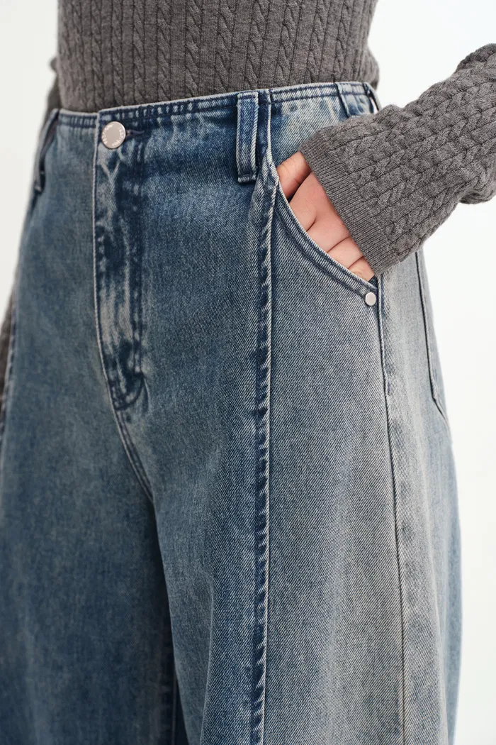 Paz Yellowish Baggy Washed Jeans in Cotton Denim - Image 7