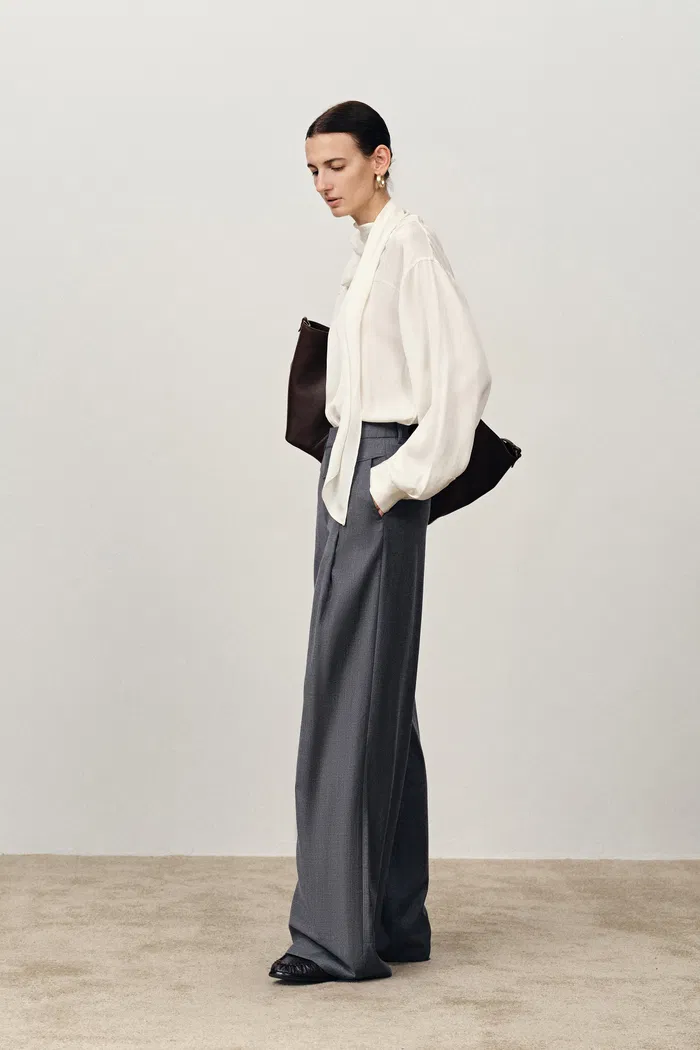 Phoebe Front V Shaped Trousers in Fine Wool Silk Blend Suiting - Image 3