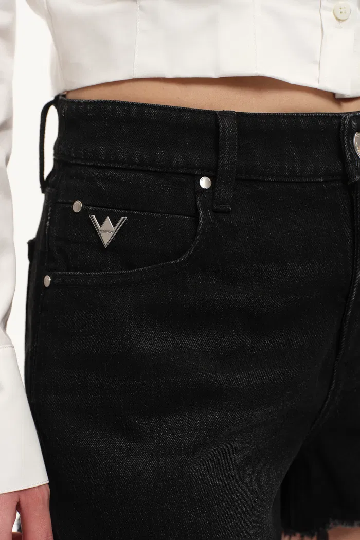 Rebel Washed Jeans Shorts in Thin Denim - Image 5