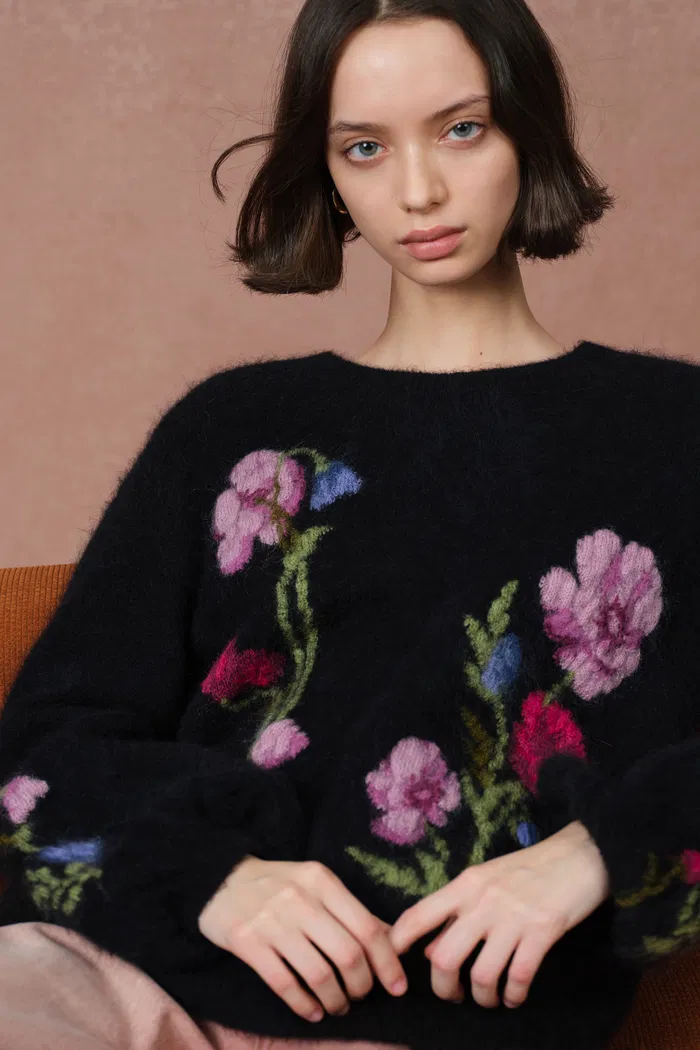 Rhoeadine 3D Jacquard Embroidered Sweater - Image 5