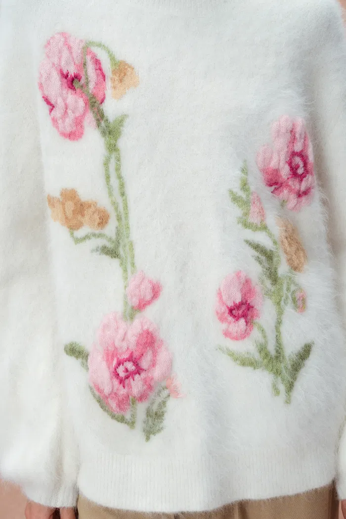 Rhoeadine 3D Jacquard Embroidered Sweater in Alpaca Wool - Image 7