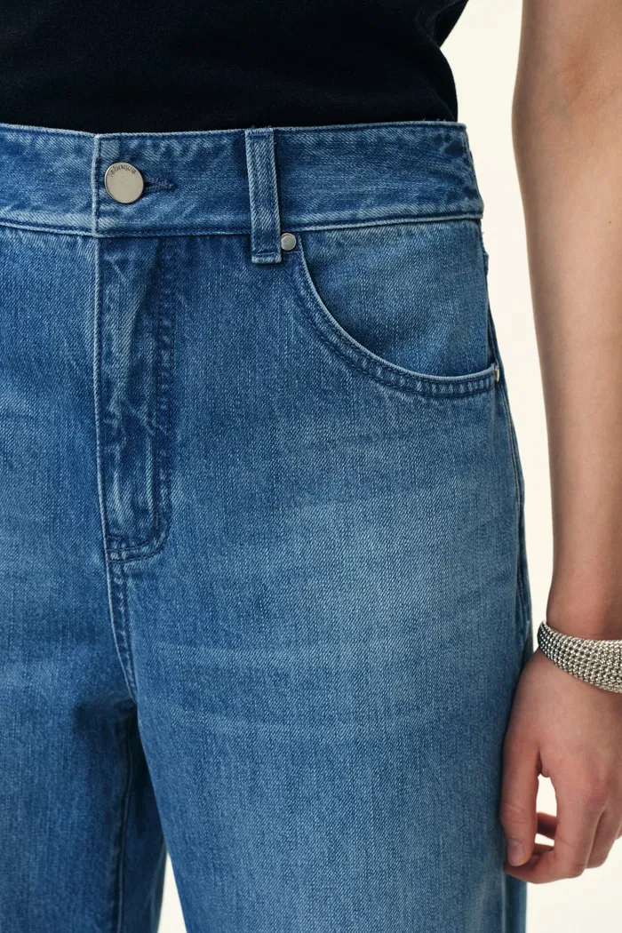 Rodeo Embellished Crop Jeans in Cotton Denim - Image 4