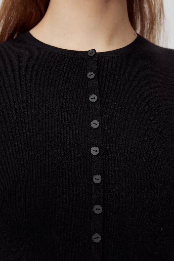 Row Slim Fitt Top in Rayon Blend Knit - Image 6