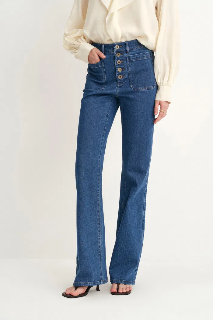 Sarah Five Button Bootcut Jeans in Stretch Denim - Image 3