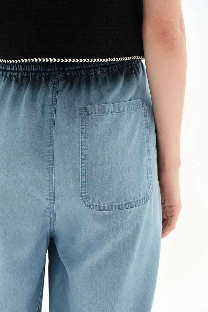 Seren Elastic Waist Wide-Leg Jeans in Lyocell Denim - Image 9