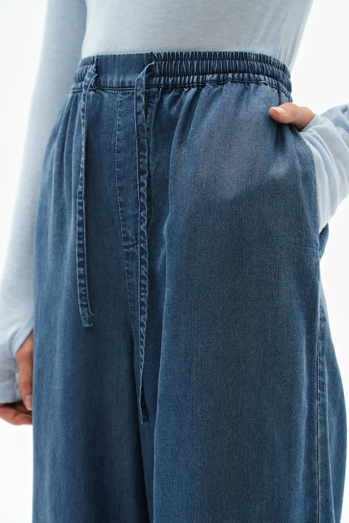 Seren Elastic Waist Wide Leg Jeans in Lyocell Denim - Image 7