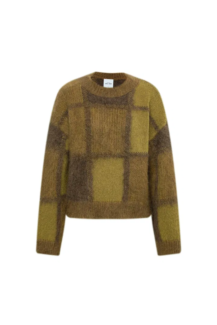 Sibton Checked Cropped Pullover in Baby Alpaca Blend Knit - Image 10