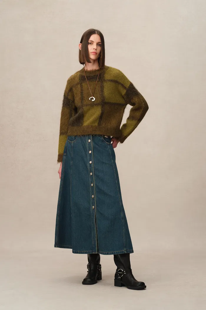 Sibton Checked Cropped Pullover in Baby Alpaca Blend Knit - Image 4