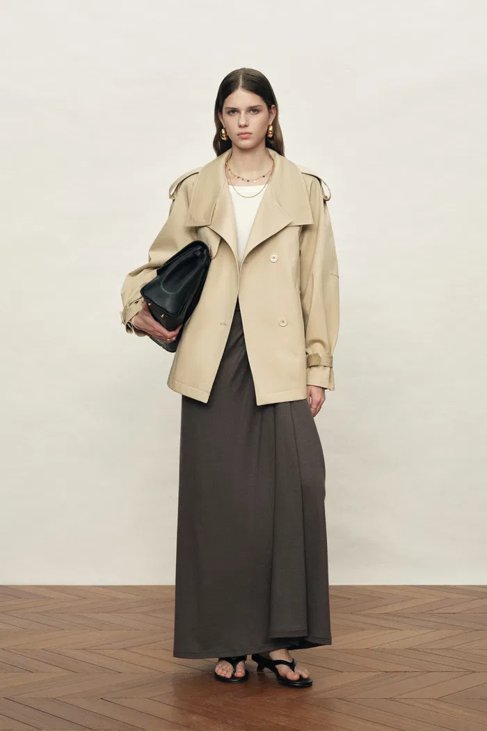 Sienna Convertible Belted Cropped Trench Coat In Lightweight Cotton - Image 3