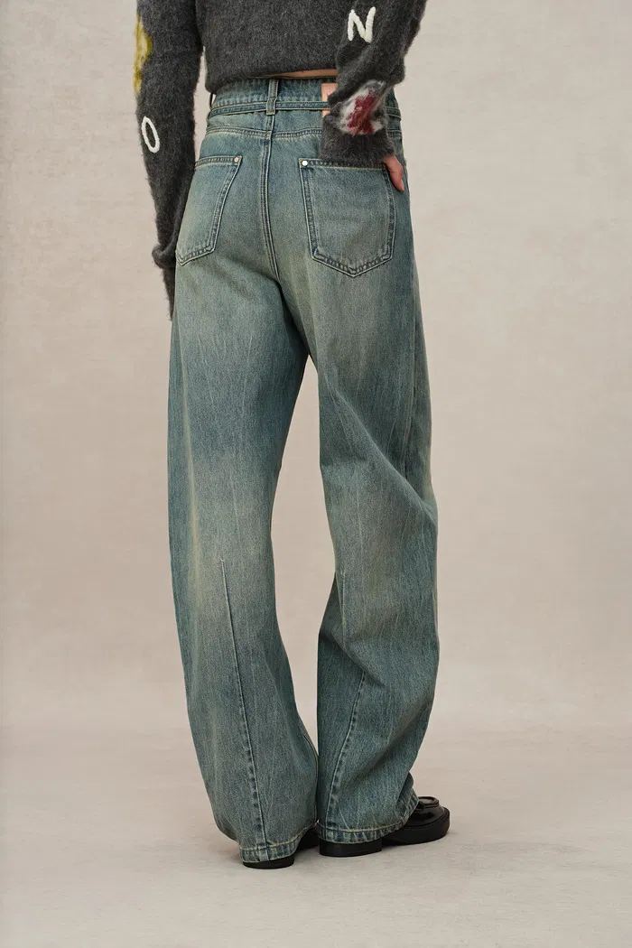 Skylar Denim Tie Belted Barrel Leg Jeans in Washed Cotton Denim - Image 6