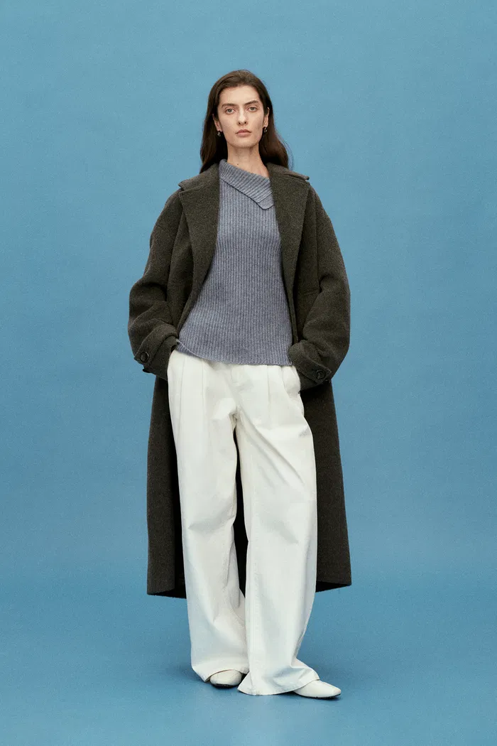 Soleil Sweater in Merino Cashmere Knit - Image 2