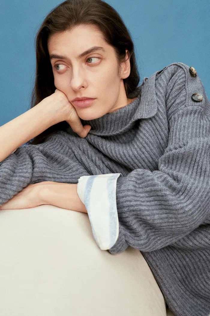 Soleil Sweater in Merino Cashmere Knit - Image 3