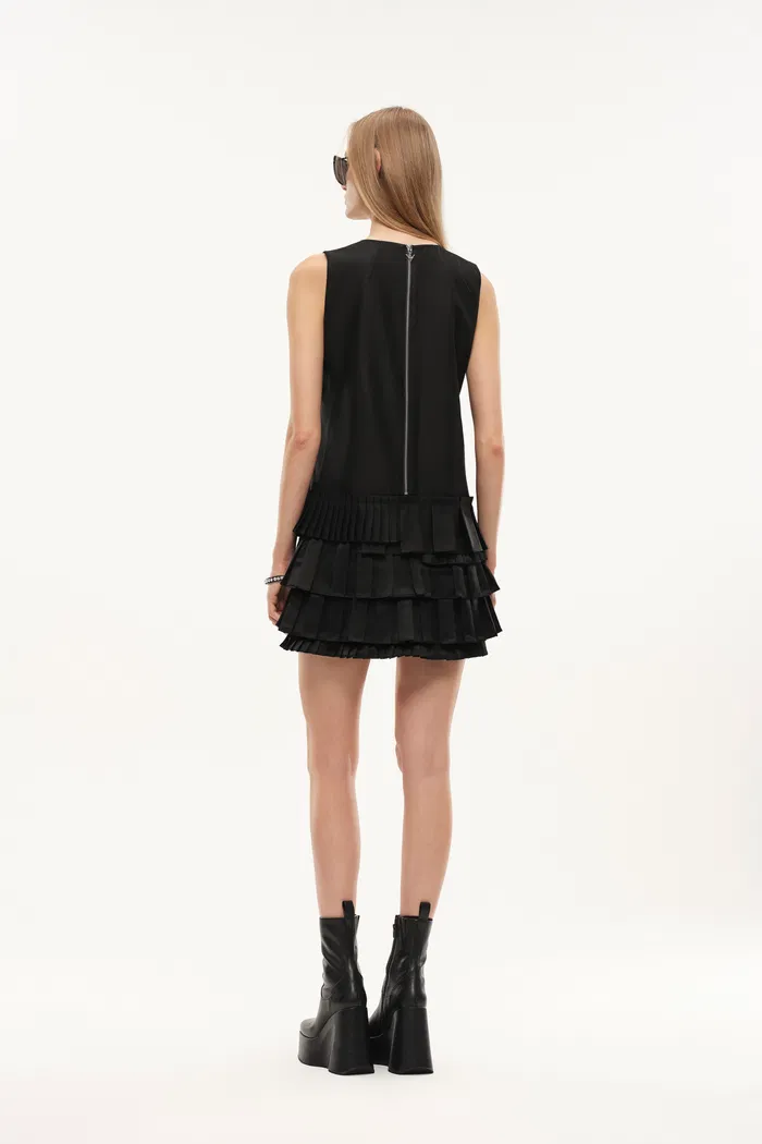 Alice Asymmetric Pleated Hem Sleeveless Dress in Lightweight Blend - Image 2