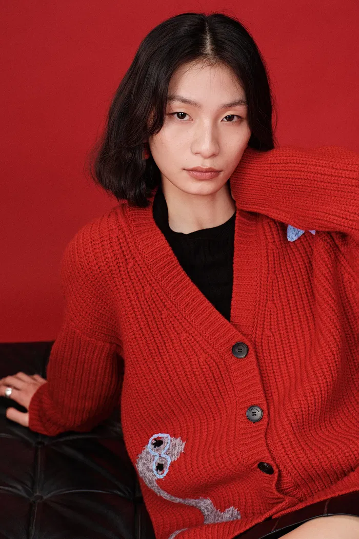 Star Lover Zodiac Cardigan in Chunky Merino Wool Knit - Image 4