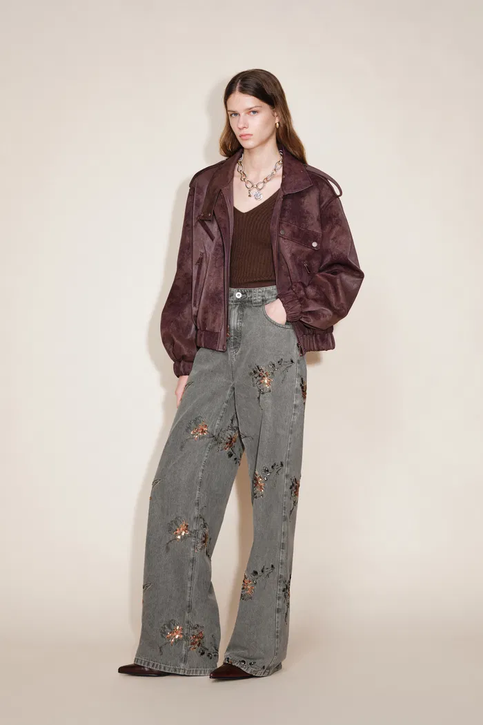 Star Straight Leg Jeans in Beaded Cotton Denim - Image 4
