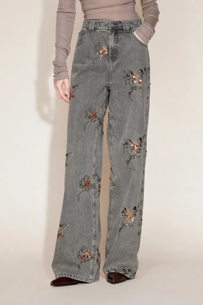 Star Straight Leg Jeans in Beaded Cotton Denim - Image 5