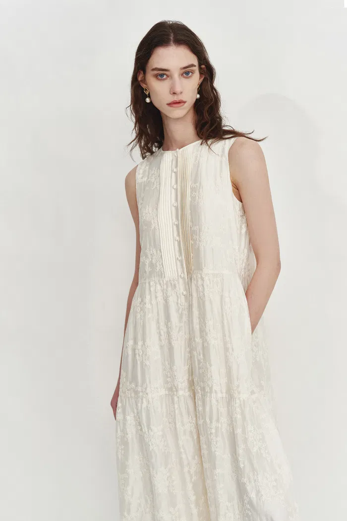 Stella Sleeveless Dress in Lyocell-Linen Embroidery - Image 6