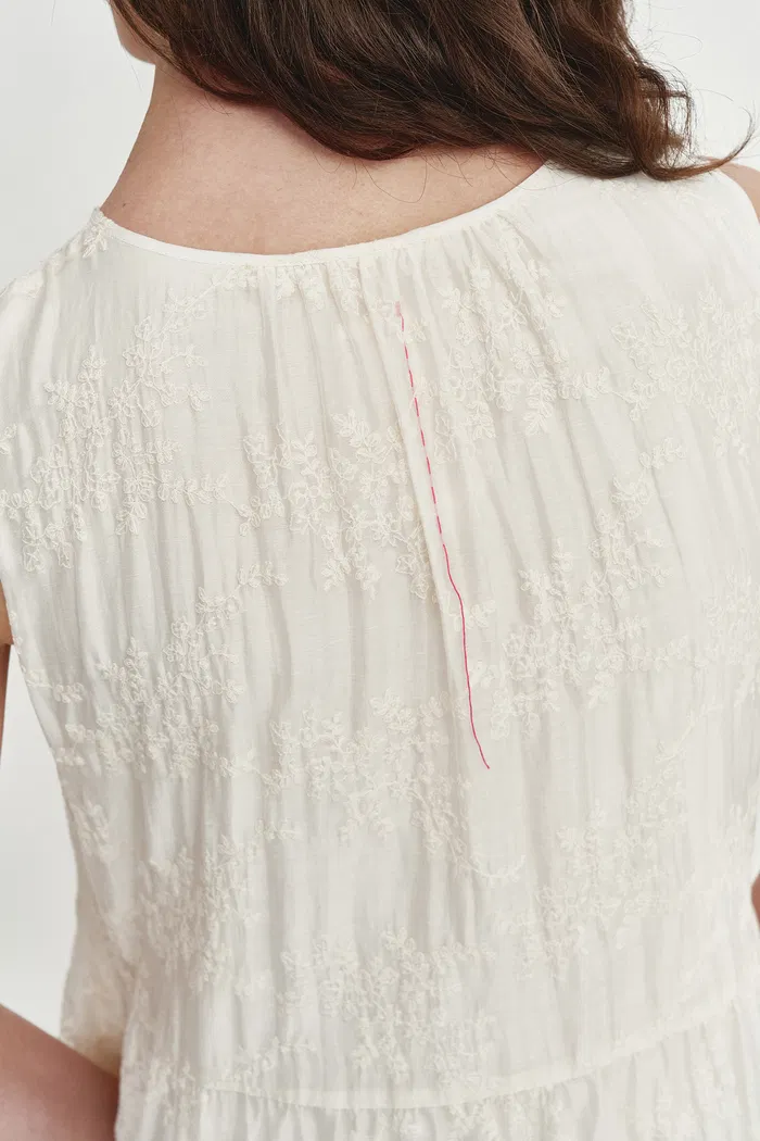 Stella Sleeveless Dress in Lyocell-Linen Embroidery - Image 7