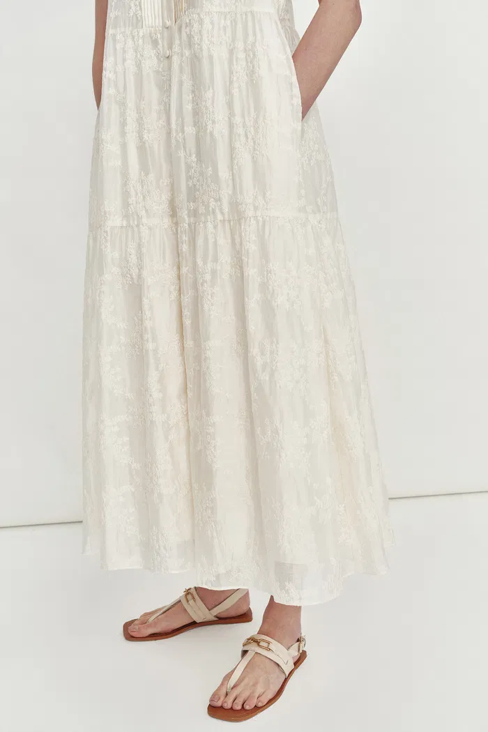 Stella Sleeveless Dress in Lyocell-Linen Embroidery - Image 9