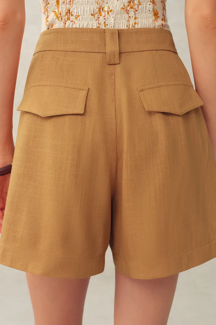 Suzane Handwork Stitched Scalloped Trim Sleeveless Top and Shorts Set in Linen Blend Suiting - Image 5