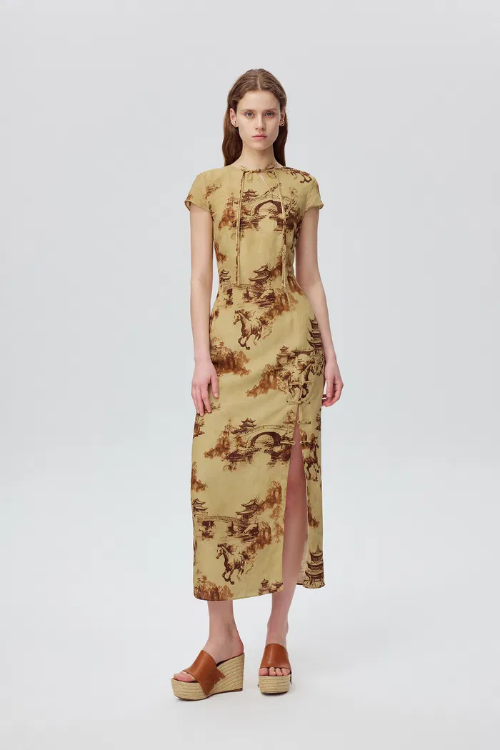 Tansya Oriental Print Qipao Dress in Viscose Blend - Image 3