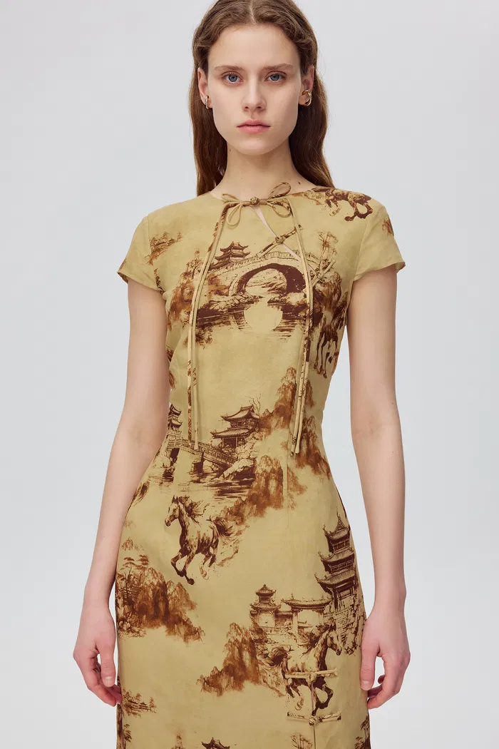 Tansya Oriental Print Qipao Dress in Viscose Blend - Image 6