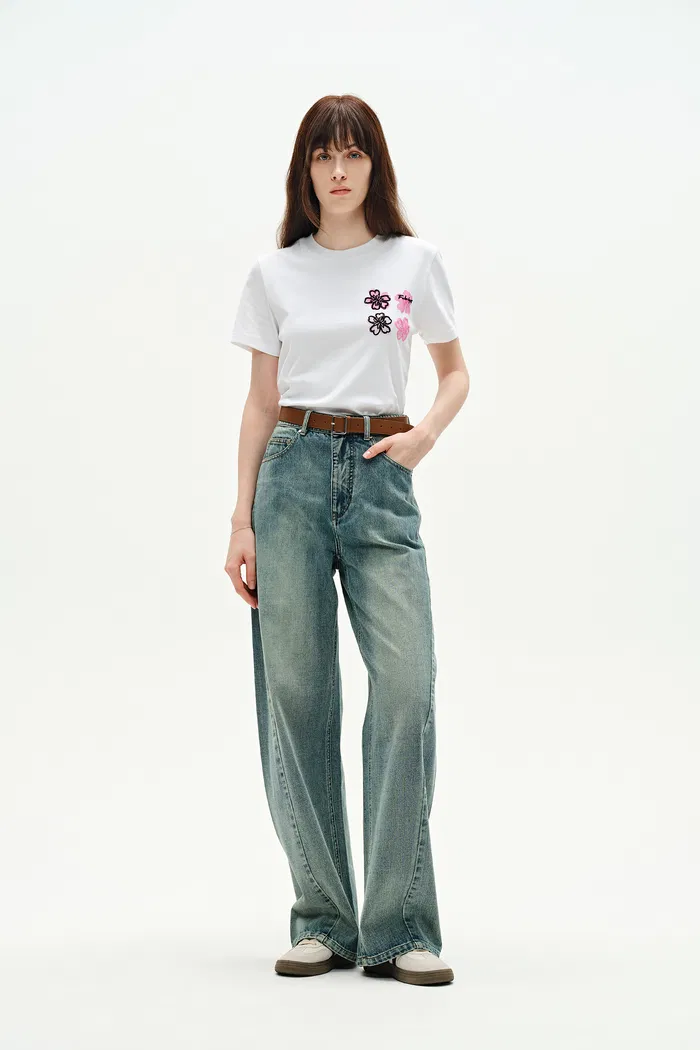 Thais Wide Leg Jeans in Lightweight Cotton Denim - Image 4