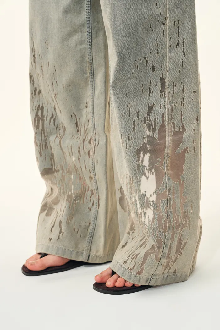 Thalia Devoré Jeans in Composite Denim-Washed Grey Denim - Image 7