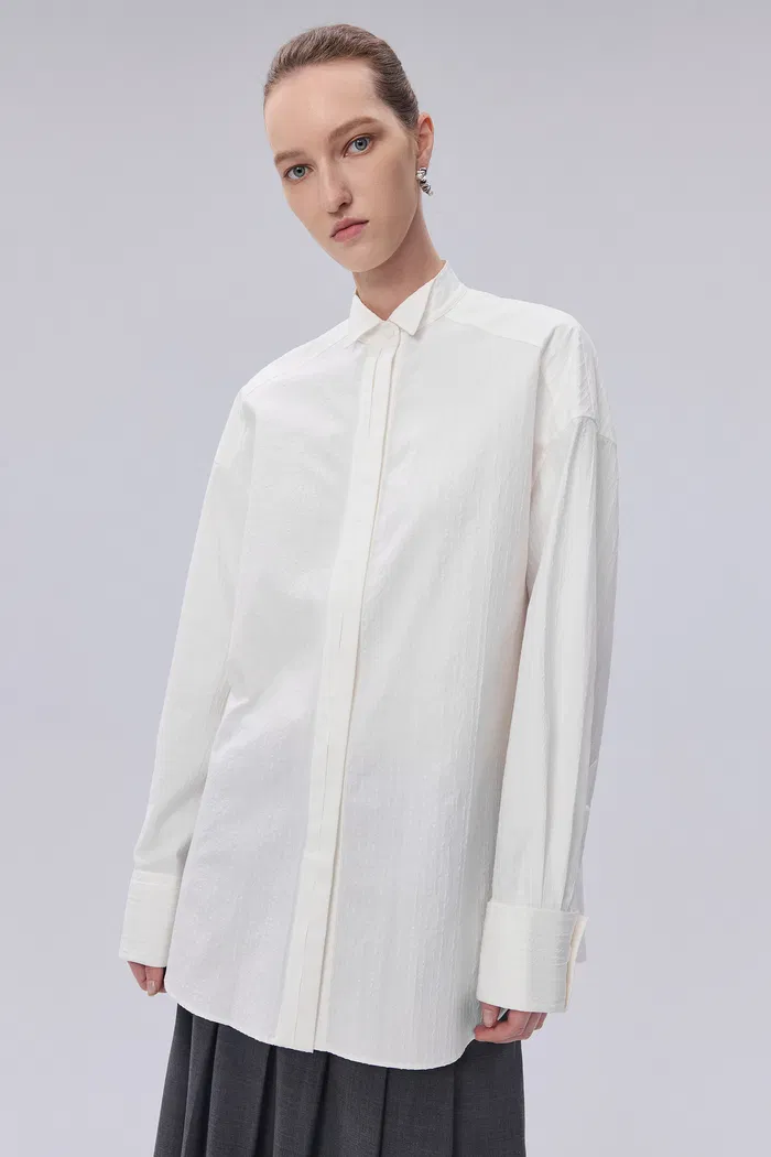 Tuxedo Wing Collar Shirt in Cotton Bubble Yarn - Image 2