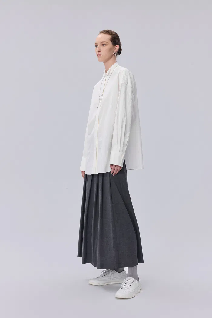 Tuxedo Wing Collar Shirt in Cotton Bubble Yarn - Image 4