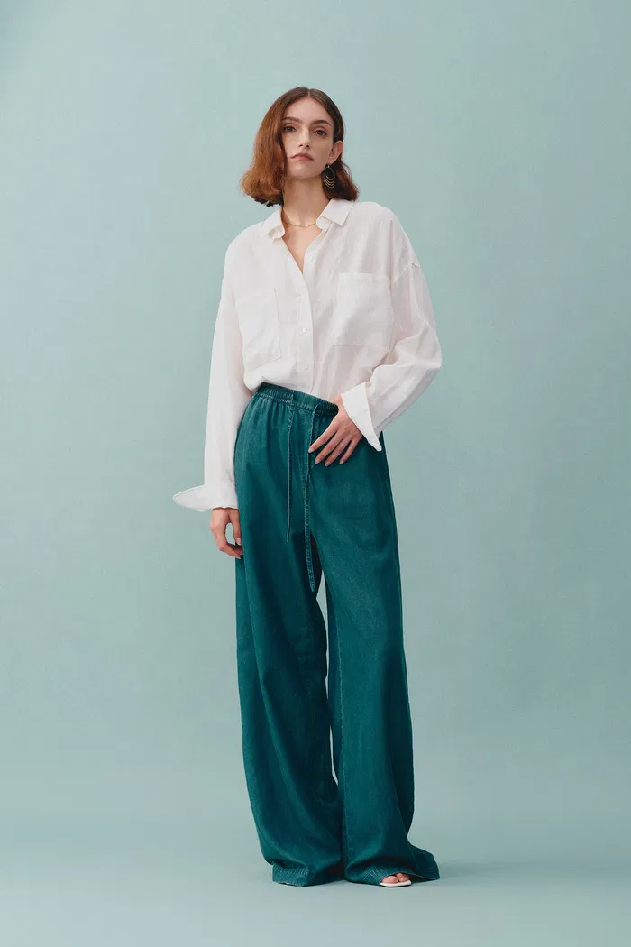 Una Double Patch Pocket Shirt in Linen - Image 3
