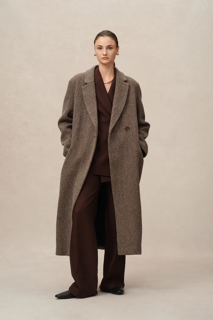Uomo Asymmetric Coat in Merino Wool Tweed - Image 3