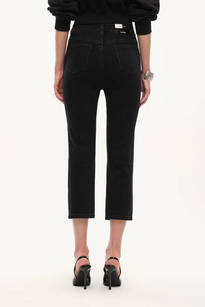 Vanguard Capri Jeans in Microelastic Denim - Image 4