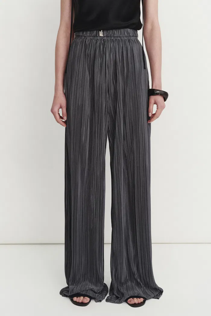 Vesper Belted Reflective Pants in Pleated Microfiber - Image 9