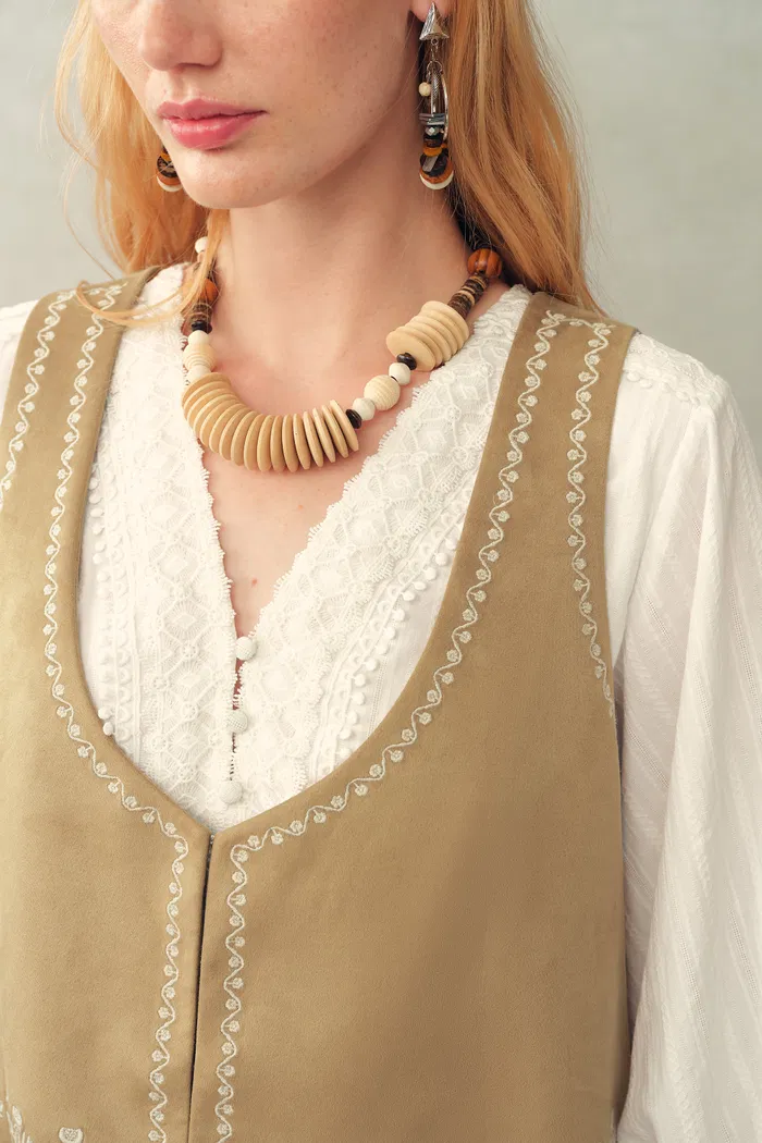 Vestsue Faux Embroidered Suede Sleeveless Vest Top - Image 5