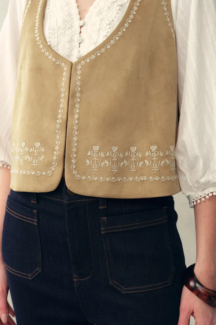 Vestsue Faux Embroidered Suede Sleeveless Vest Top - Image 6