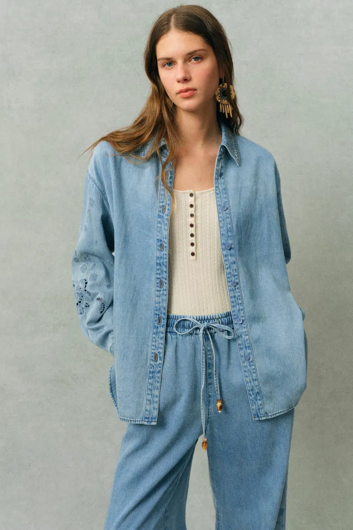 Vinetta Curved Button Placket Floral Embroidered Shirt in Cotton Linen Denim - Image 5